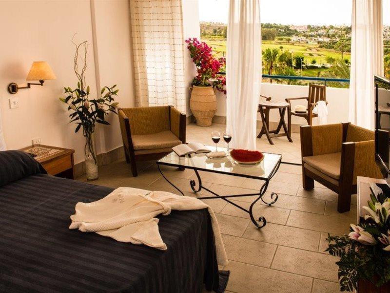 Otel Azia & Pafos